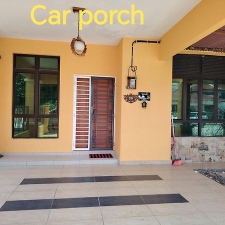 Afwan Homestay Klebang Melaka Екстер'єр фото